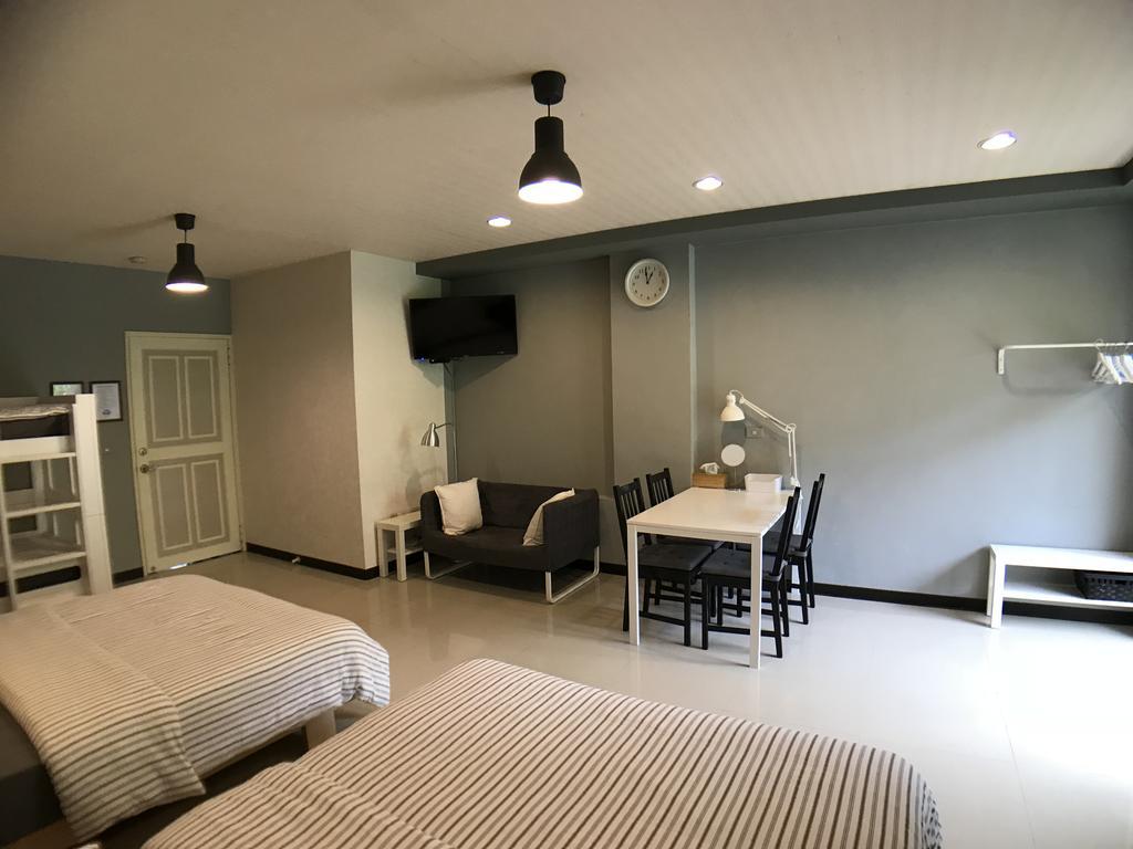 Dali Yi International Hostel Toucheng Rum bild